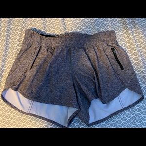 Lululemon tracker 4” shorts